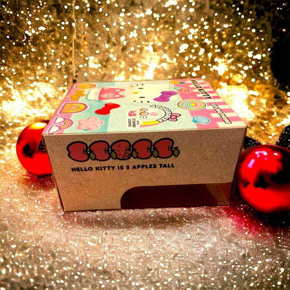 🎄Adorable Hello Kitty Accessorize With Stickers & Bows Styling Figure! - Picture 6 of 9